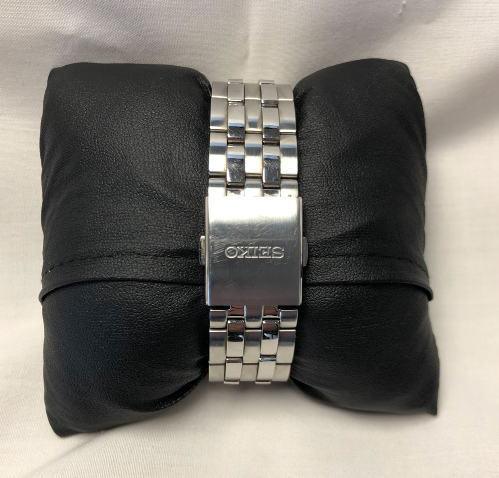 SEIKO-7T62-0KY0-clasp The Watch Cabinet Product Image